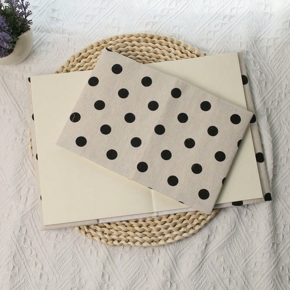 A5 A6 недель серый фон черная  – обзор и цена Notebook Dotted A5